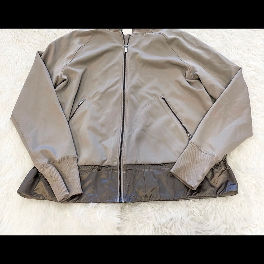Lululemon Swept Along Jacket - Picture 10 of 10